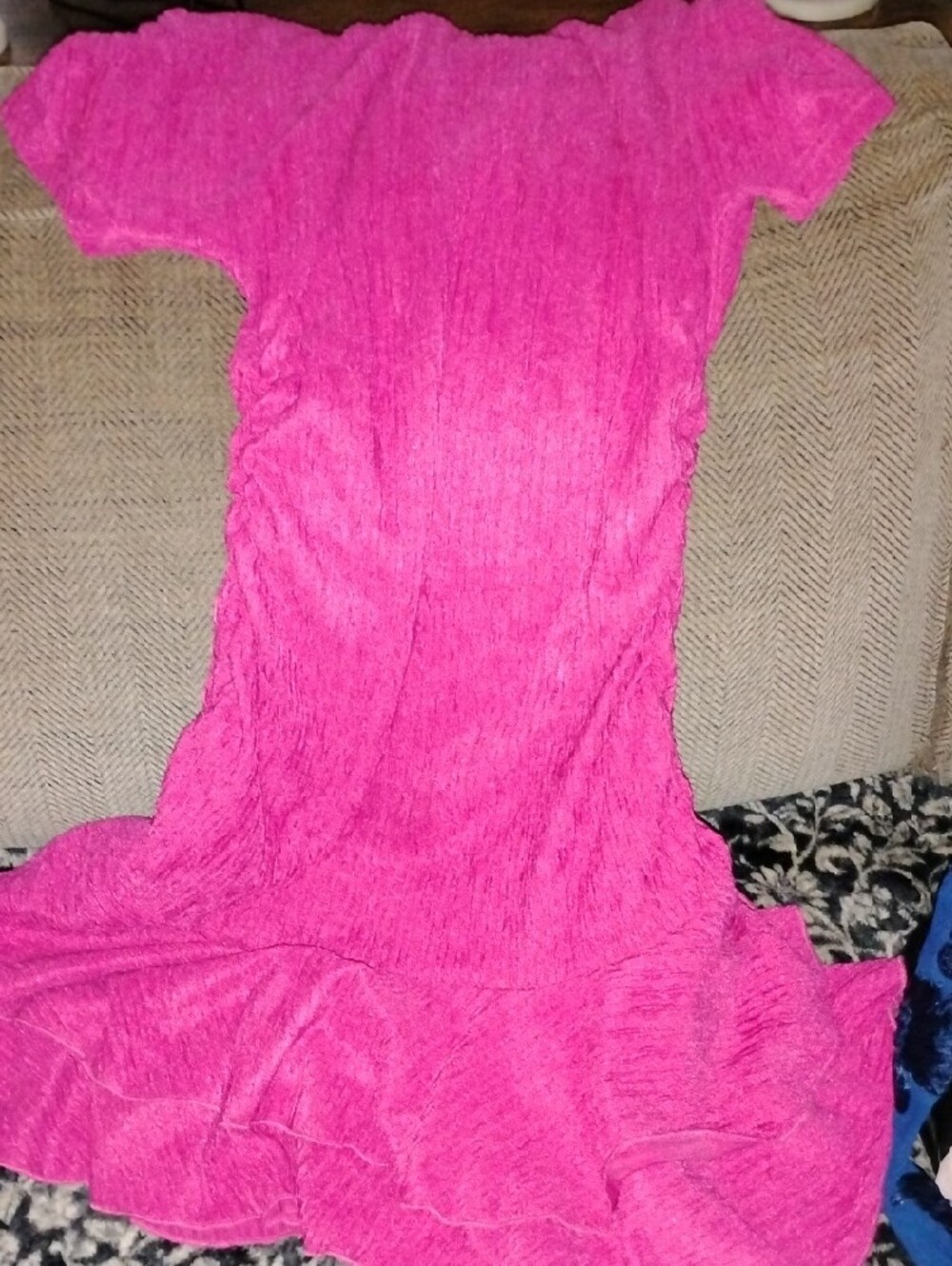 Womens Pink Ruffle Hem Knit Dress - Picture 4 of 7